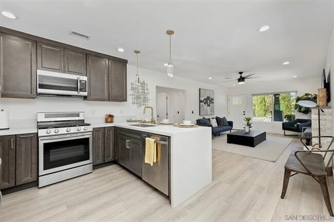 Photo - Beautiful 3 Bed/1.5 Bath Home in Hillcrest...