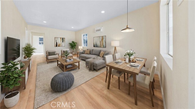 Photo - 122 W 53rd St