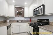Photo - 1430 S Point View St Townhome