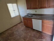 Photo - 635 Veile Ave