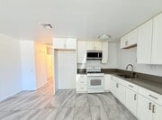 Photo - AVAILABLE NOW!!! 2 Bedroom / 1 Bathroom Ap... Apartment Unit 03