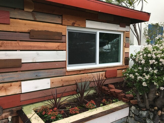 Building Photo - 1931 Cypress Ave Unit 1931 Cypress