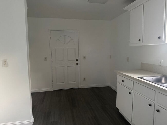 Photo - 9006 Painter Ave