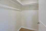 Photo - 5740 Midwick St