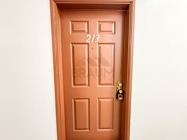 Photo - 11459 Collins St Unit 213