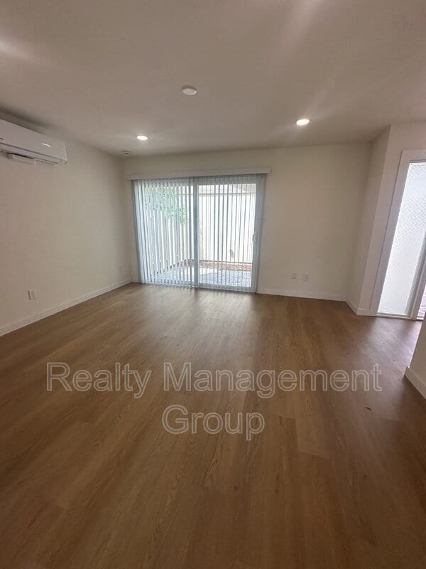 Photo - 11218 Poblado Rd