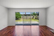 Photo - 6061 Dundee Dr