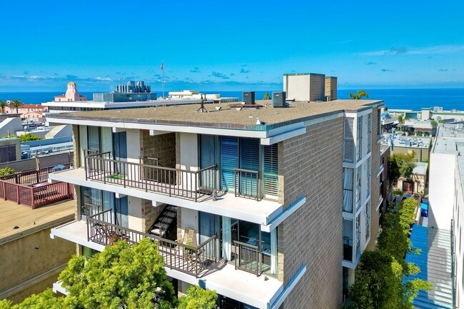 Photo - 1250 Cave St