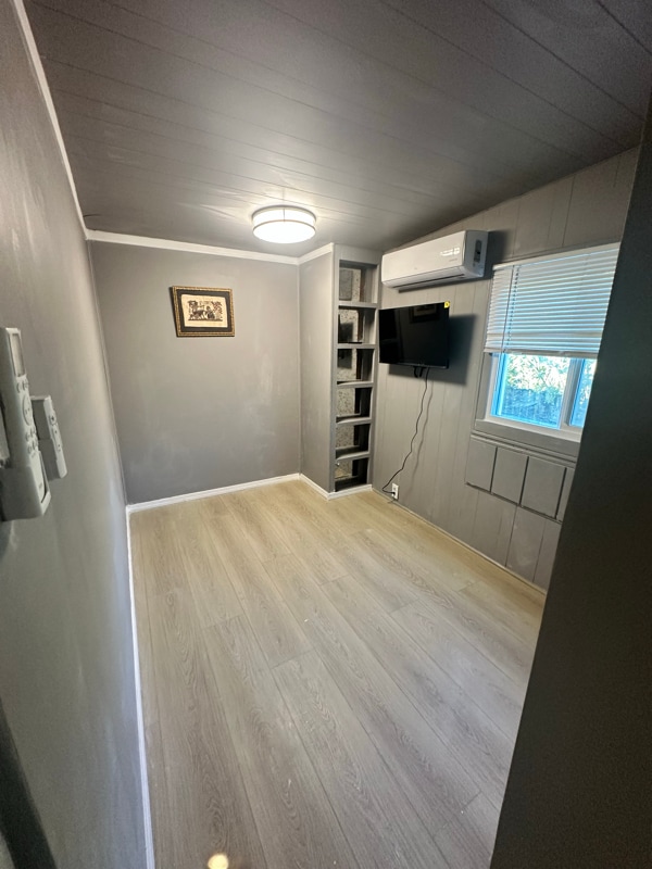 Building Photo - 8861 Live Oak Ave Rental