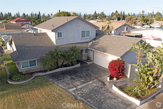 Building Photo - 2969 E Greenhedge Ave Rental