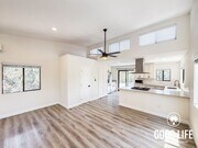 Photo - 3095 Boundary St