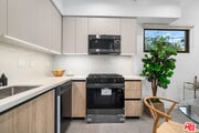 Photo - 1016 N Martel Ave Condo Unit 109