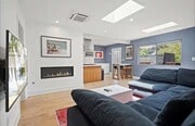 Photo - 124 Thornton Pl