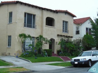 Building Photo - 413 N Stanley Ave Unit Stanley 3 bed room Rental