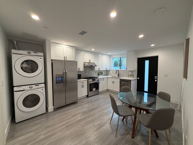 Photo - 3020 Normandie Ave Unit C1-1