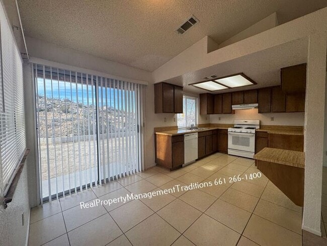 Photo - Charming Lake Los Angeles 3+2