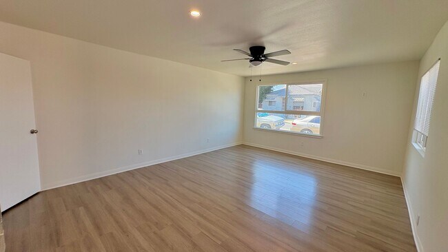 Photo - 4060 163rd St Unit 40601/4
