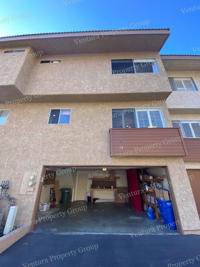 Building Photo - "COMING SOON - Spacious 2-Bed Townhouse in Ventura's Heart!" Unit #24