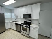 Photo - 4962 S Centinela Ave Apartment Unit 4962½