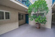 Photo - 2 Bedroom Condo for Rent in Sherman Oaks! Unit 110