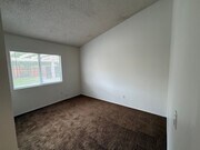 Photo - Hesperia Home, 3 Bedroom's, 2 Bathrooms, New paint, New Carpet,
