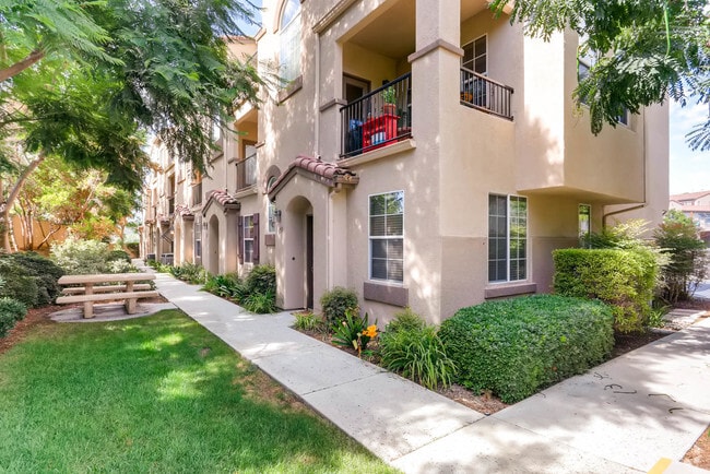Building Photo - 3115 Via Puerta Rental