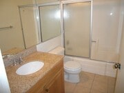 Photo - La Jolla 2bed 1 bath 1car garage, big deck! House