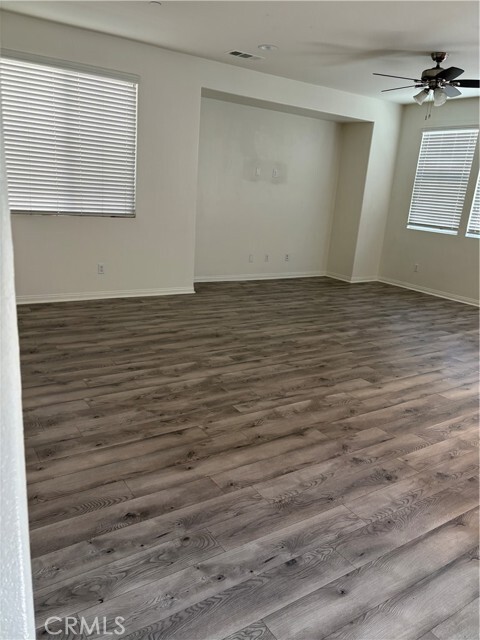 Photo - 28434 Sunflower St