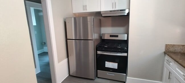 Photo - 632-638 W 8th St. Unit 636