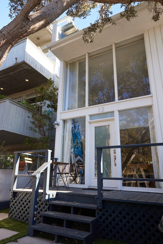 Photo - 12 Westwind St