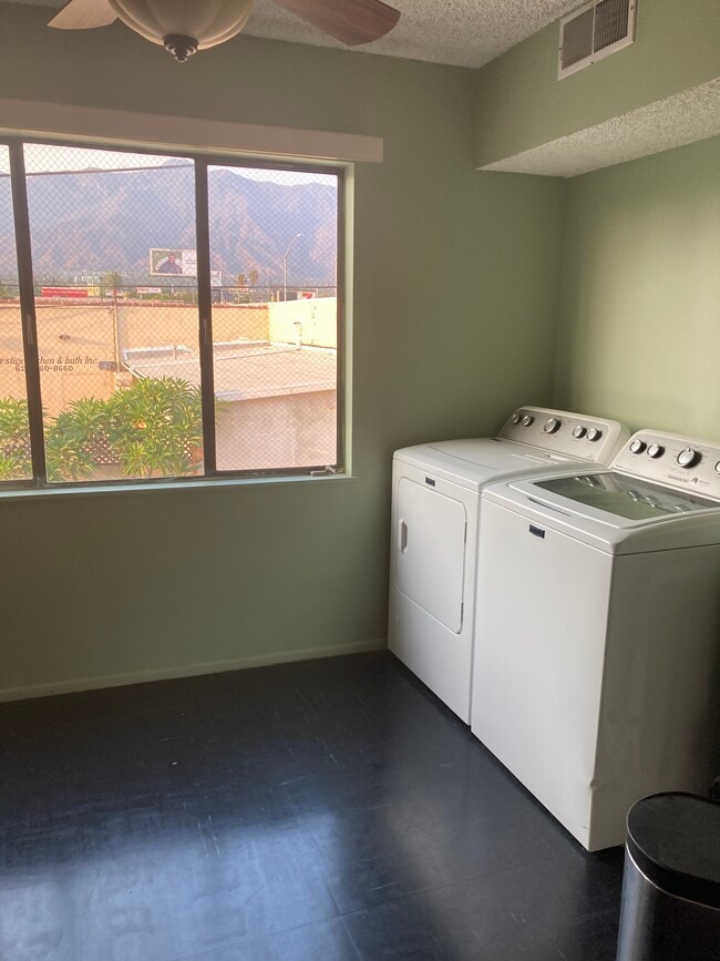 Building Photo - 259 S Rosemead Blvd Unit A