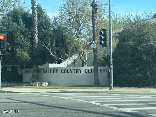 Photo - 431 Fantasy St