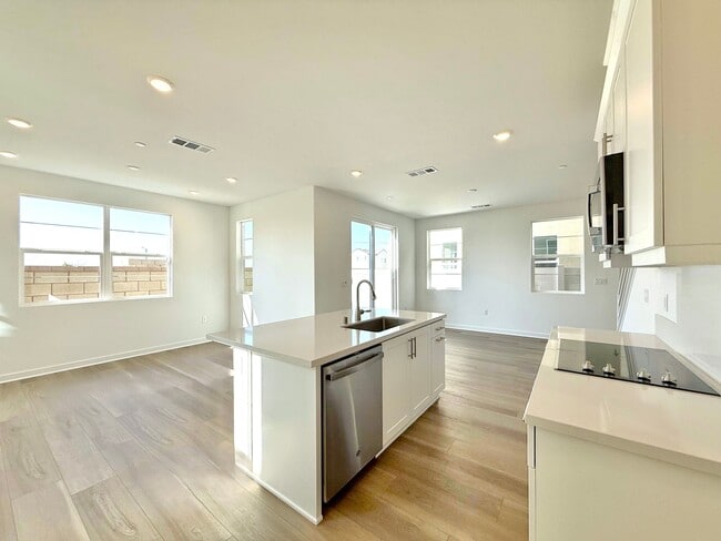 Photo - 4553 S Patterson Paseo