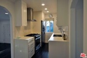 Kitchen (furnishing not included) - 837 11th St Condo