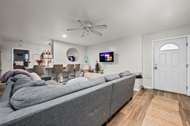 Photo - No back house!