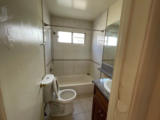 Photo - 520 N 4th St Unit 4