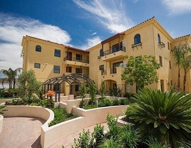 Ventura Cannery Condo - Two Bedroom locate... - Ventura Cannery Condo - Two Bedroom locate...
