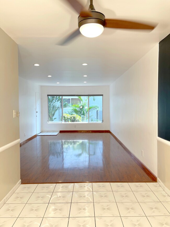 Photo - 2030 S Preuss Rd Unit 1