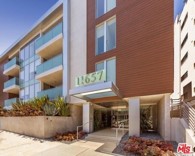 Photo - 11657 Chenault St Unit 104