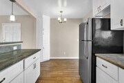 Photo - 853 Emerald St