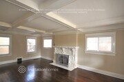 Photo - 1613 W 49th St
