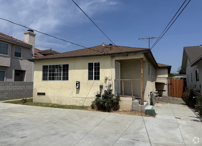 Building Photo - Jaguar Chan - R729-1617 Unit 1617B Rental