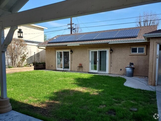 Building Photo - 6248 Teesdale Ave Unit Guest House