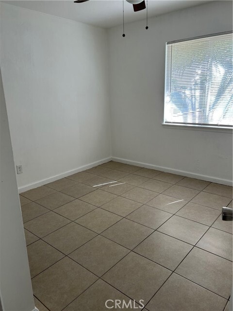 Photo - 386 Sequoia St W