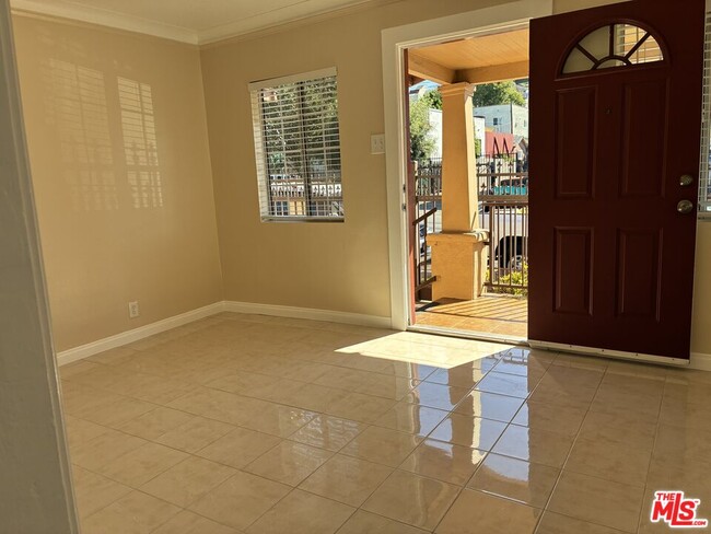 Photo - 317 N Coronado St