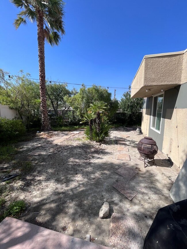 Photo - North Palm Springs Beauty