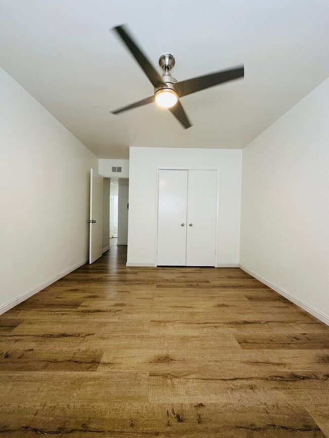 Building Photo - 4122-4124 Palmwood