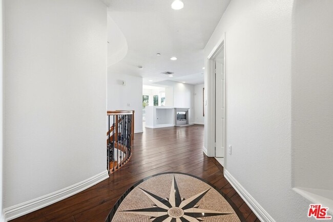 Photo - 5831 Seawalk Dr Unit 216