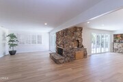 Photo - 555 Paulette Pl
