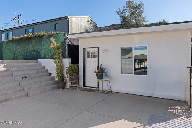 Photo - 263 McKnight Rd